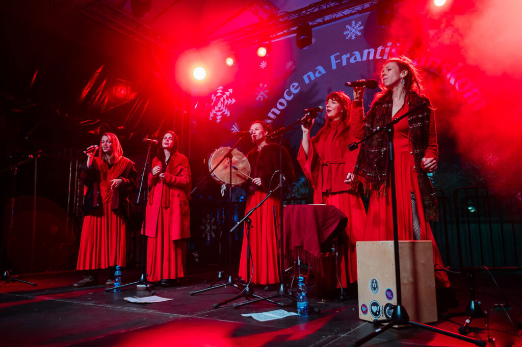 Skupina NEHA - Vianoce na Františkánskom